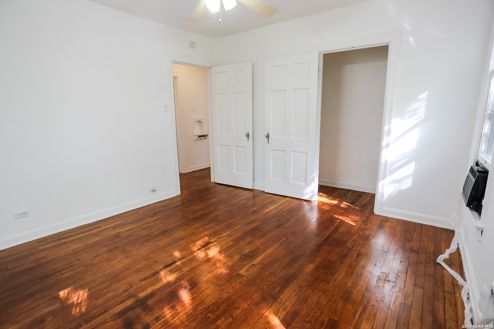 1418 W Lullwood Avenue San Antonio TX 78201