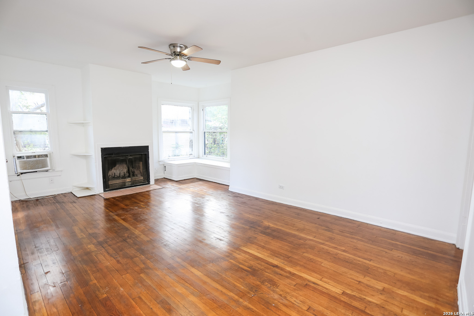 1418 W Lullwood Avenue San Antonio TX 78201