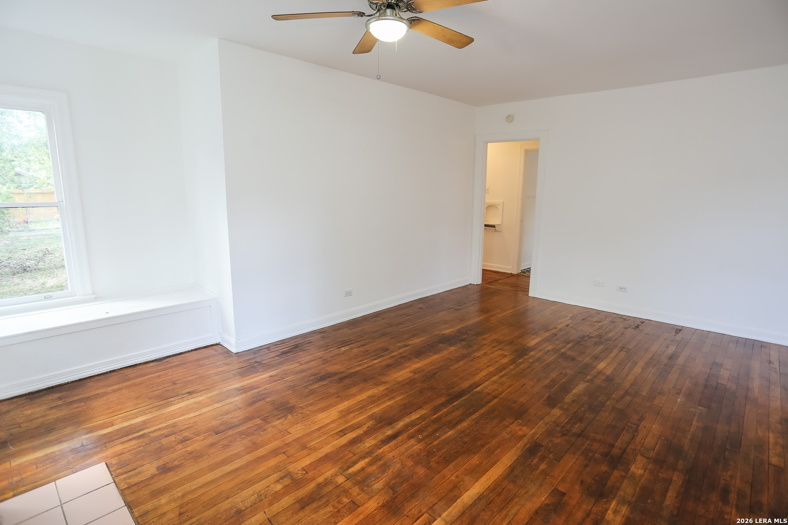 1418 W Lullwood Avenue San Antonio TX 78201