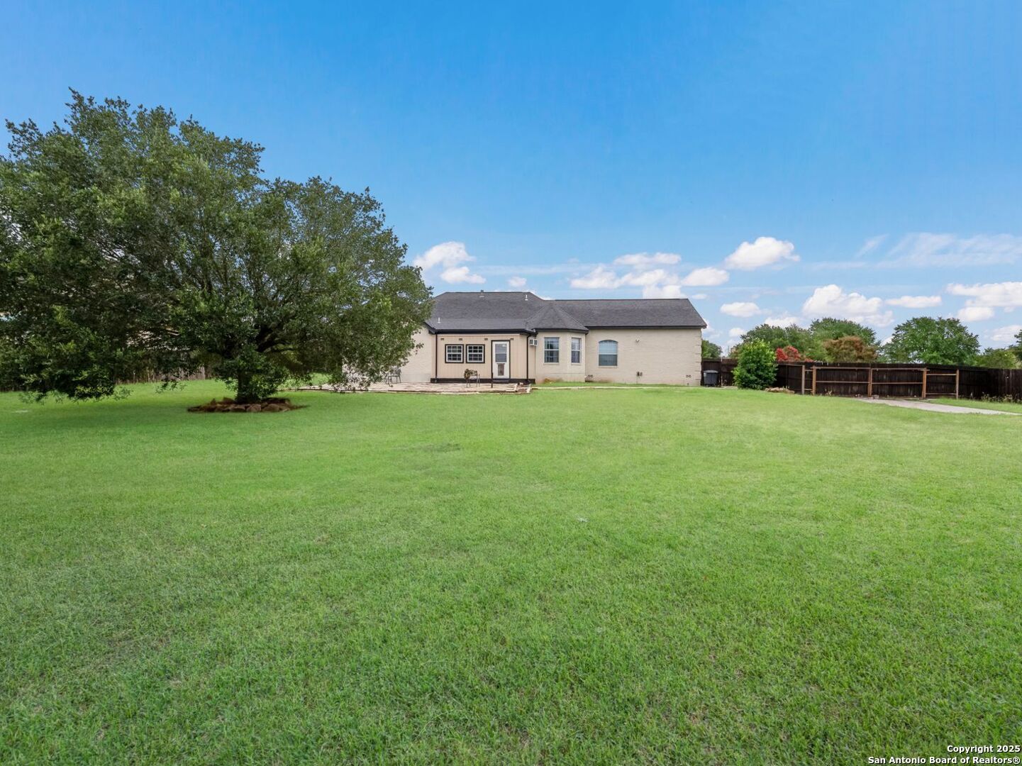 8612 Quail Ridge San Antonio TX 78263