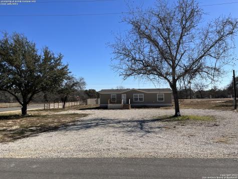 113 Acorn Hollow Poteet TX 78065