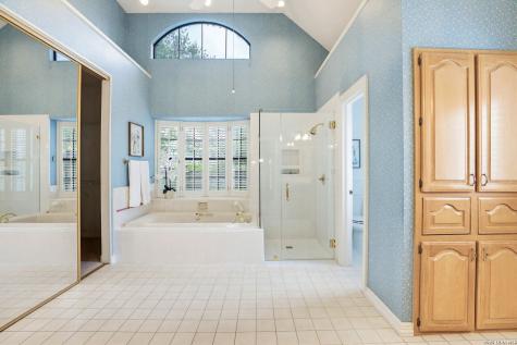 19221 Heather Forest San Antonio TX 78258