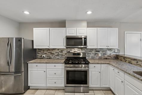 250 Benita San Antonio TX 78210