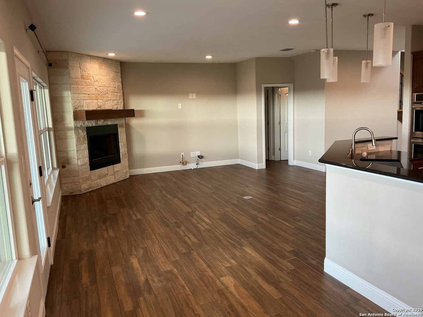 1524 Freshwater Bulverde TX 78163