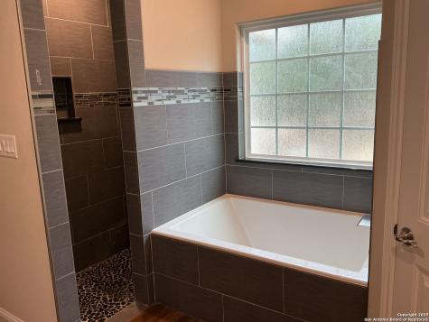 1524 Freshwater Bulverde TX 78163