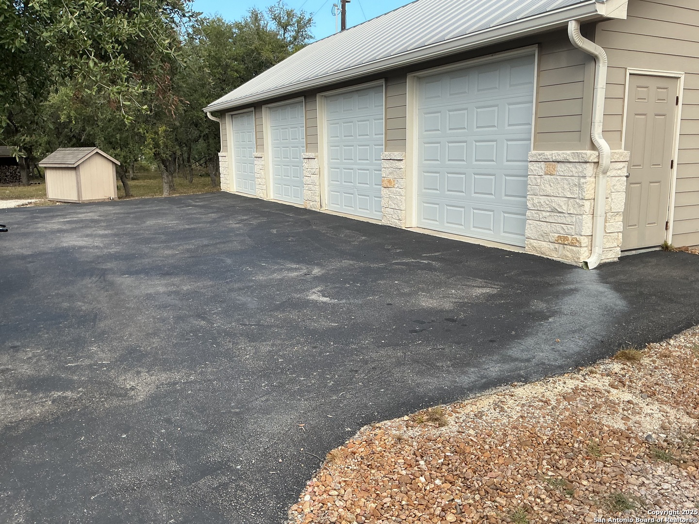 1524 Freshwater Bulverde TX 78163