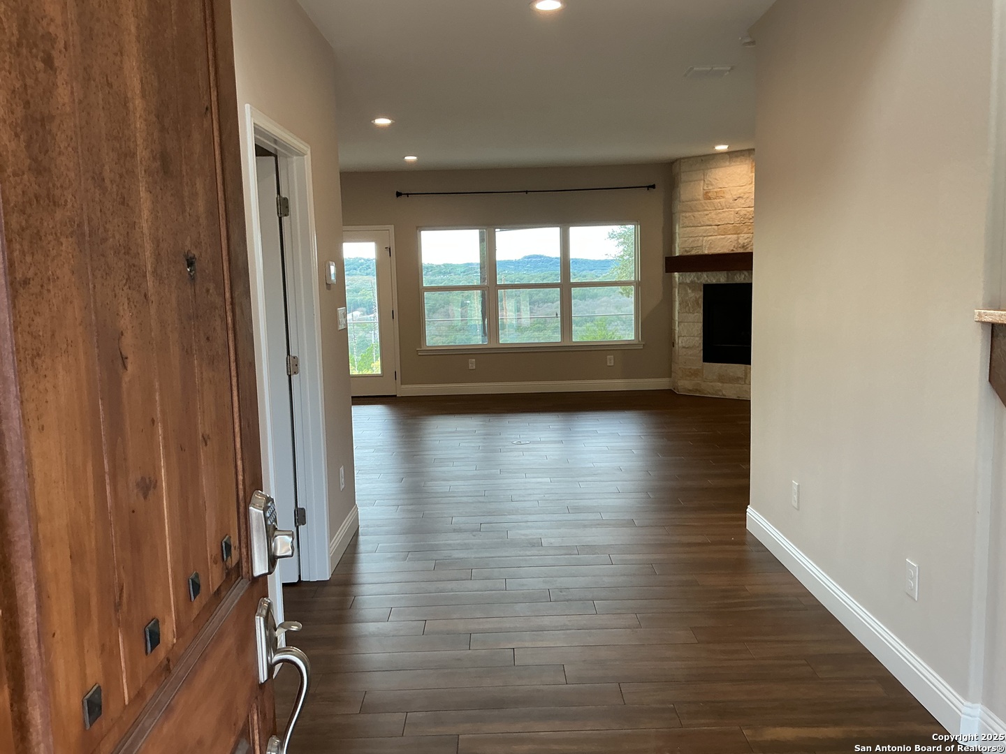 1524 Freshwater Bulverde TX 78163