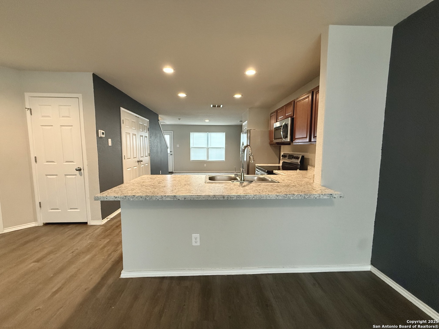 8114 Apex View San Antonio TX 78244