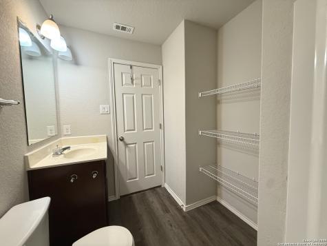 8114 Apex View San Antonio TX 78244