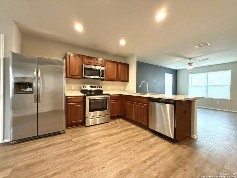 8114 Apex View San Antonio TX 78244