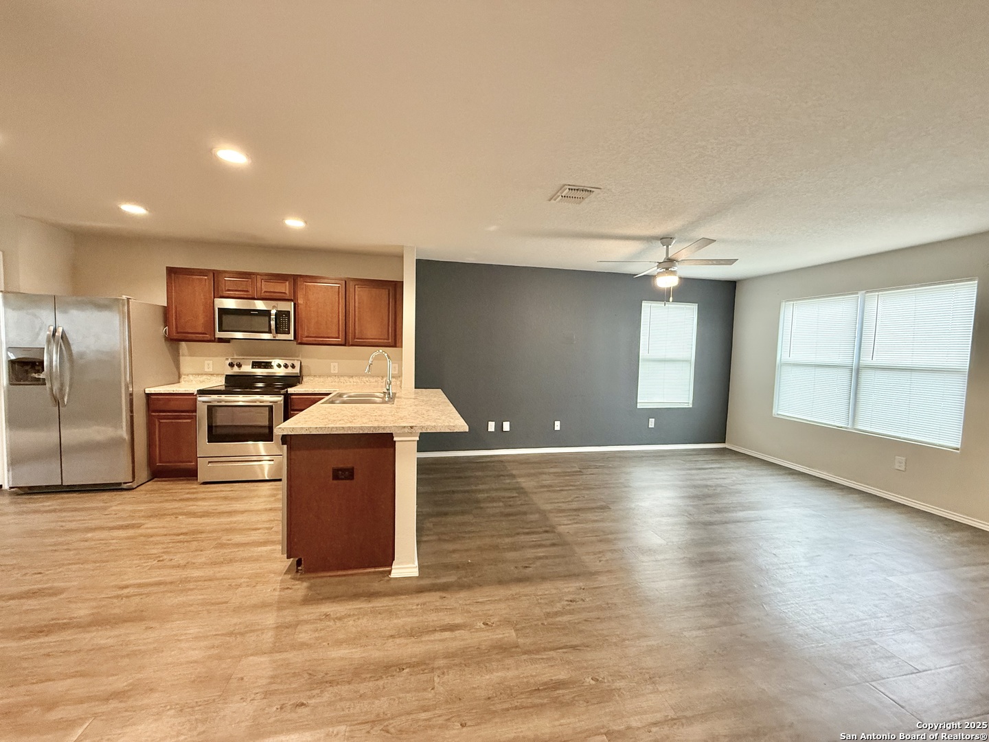 8114 Apex View San Antonio TX 78244
