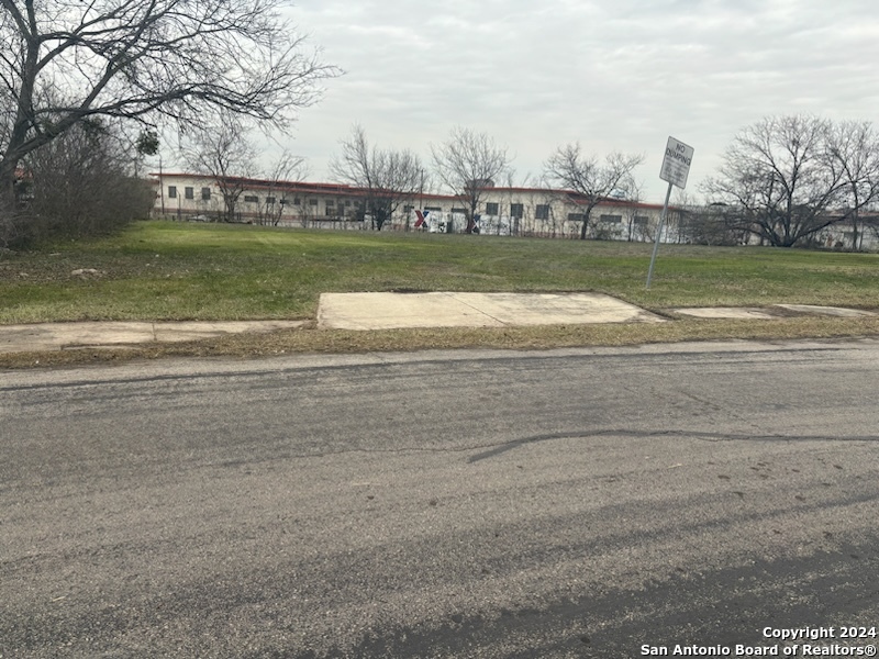 519 Bee Street San Antonio TX 78208