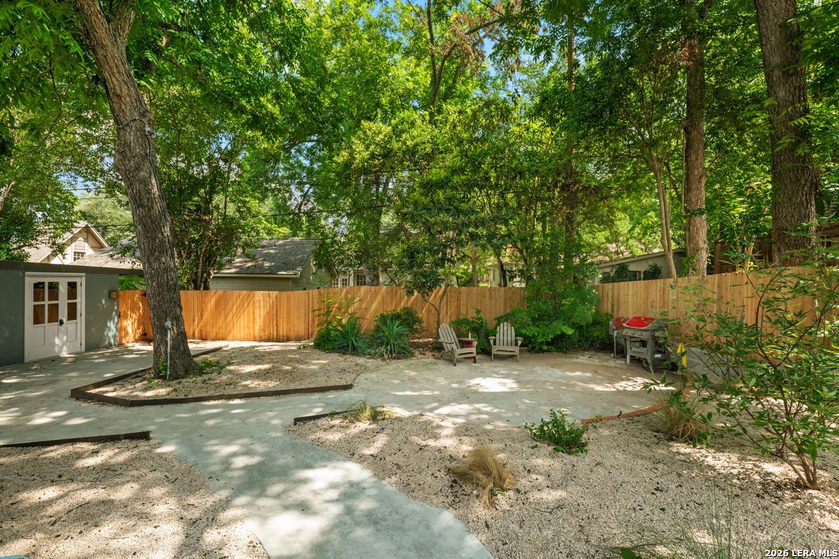 105 Zambrano Terrell Hills TX 78209