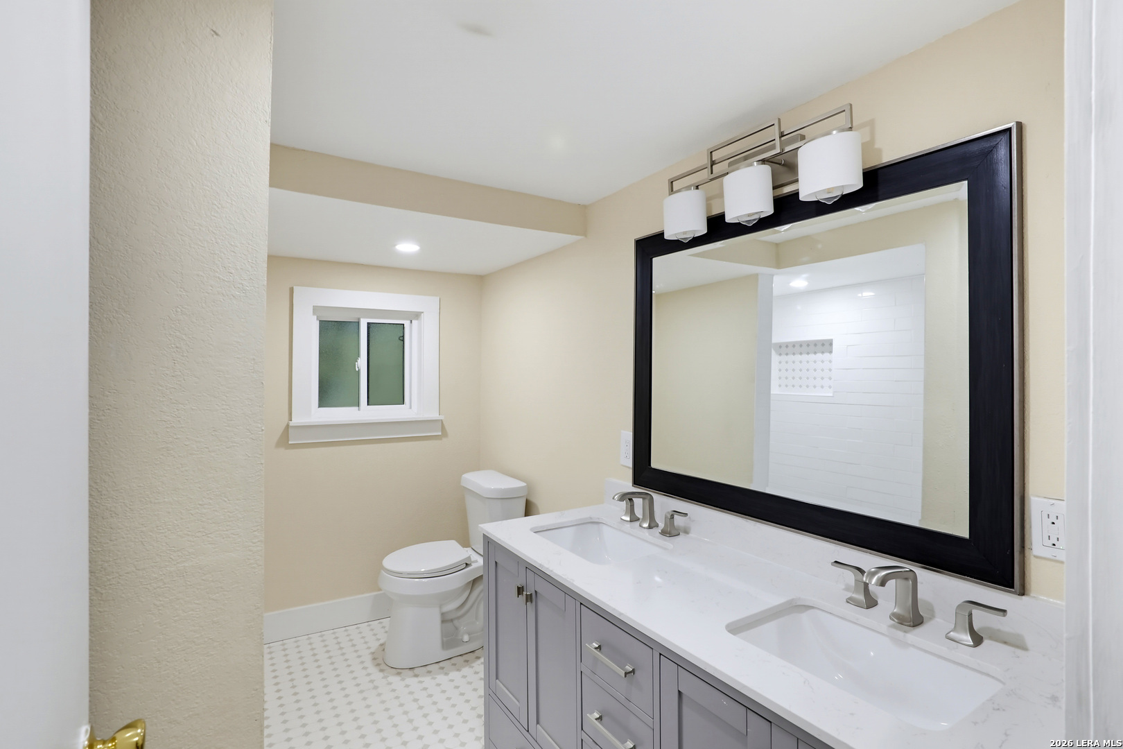 221 W Washington Seguin TX 78155
