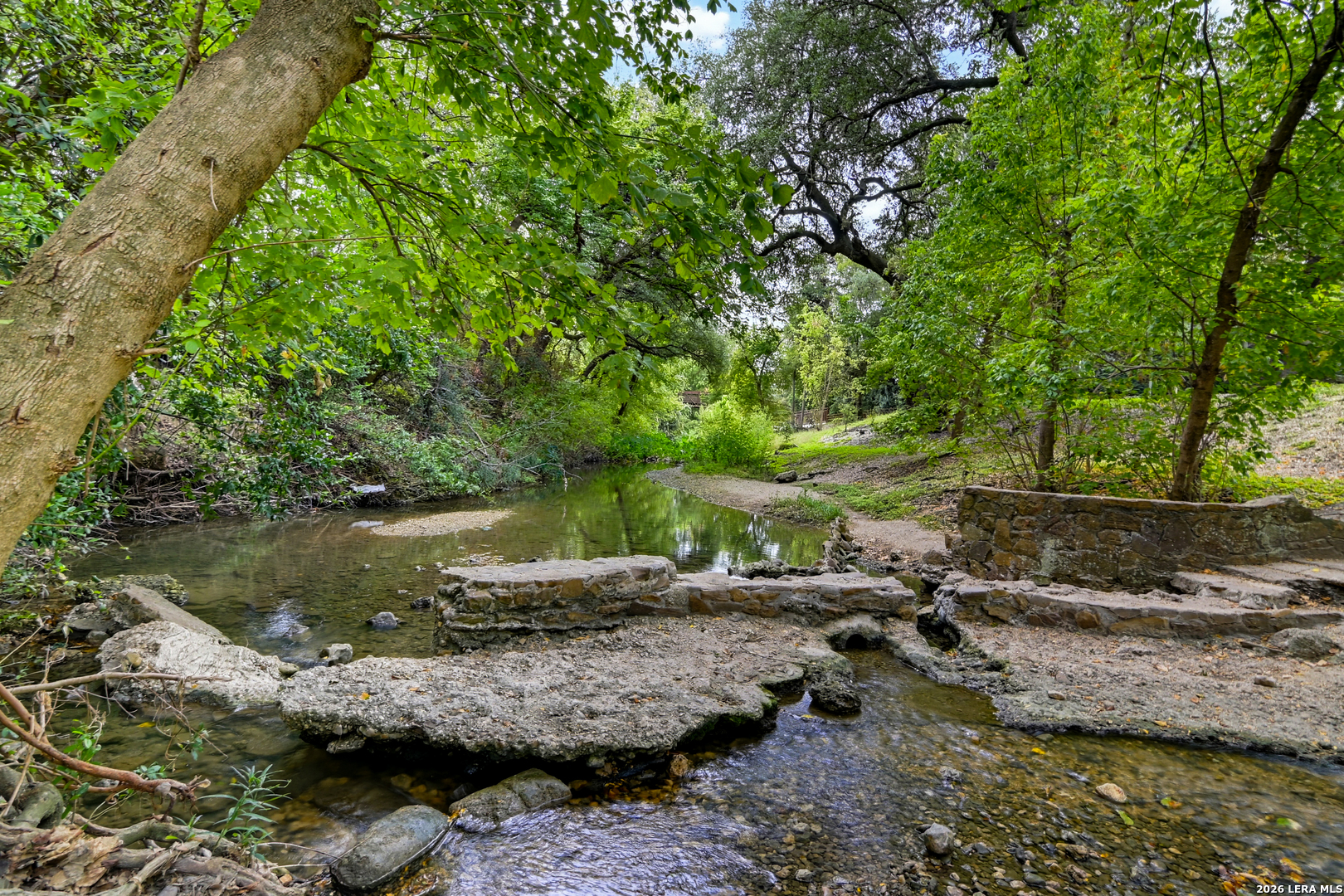 221 W Washington Seguin TX 78155