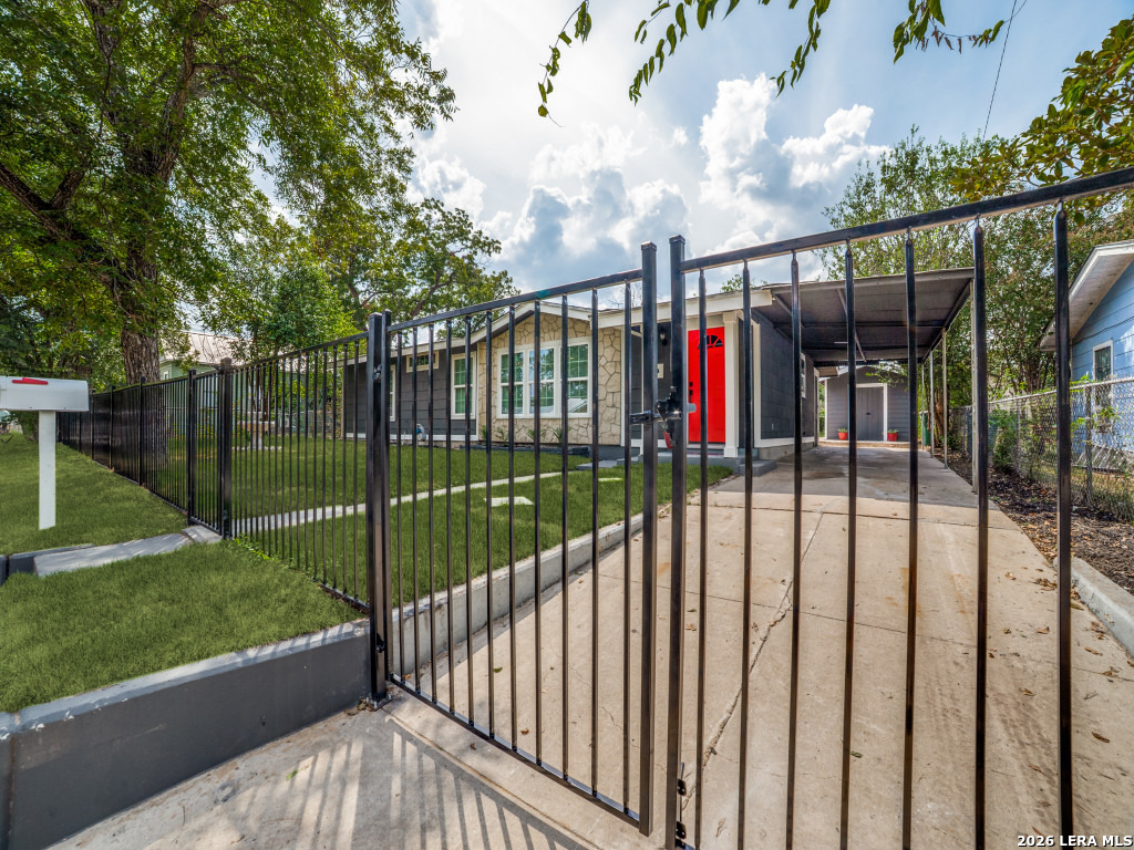 119 Livingston San Antonio TX 78214