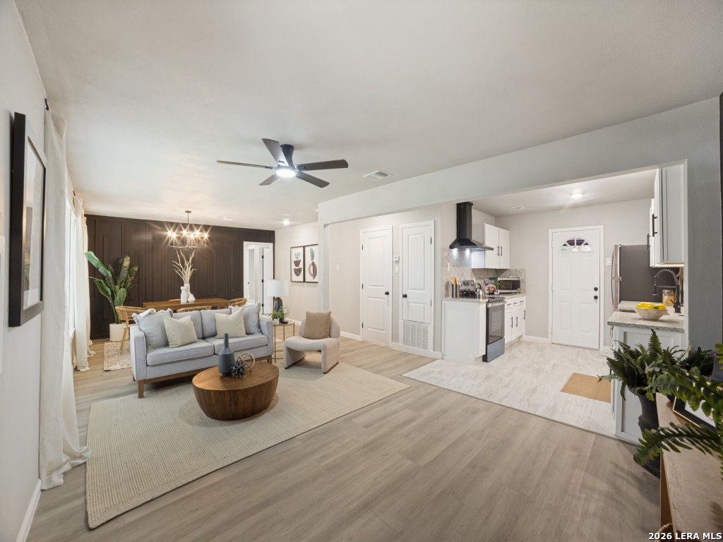 119 Livingston San Antonio TX 78214