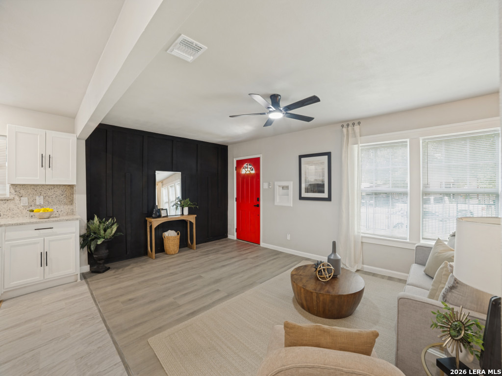 119 Livingston San Antonio TX 78214
