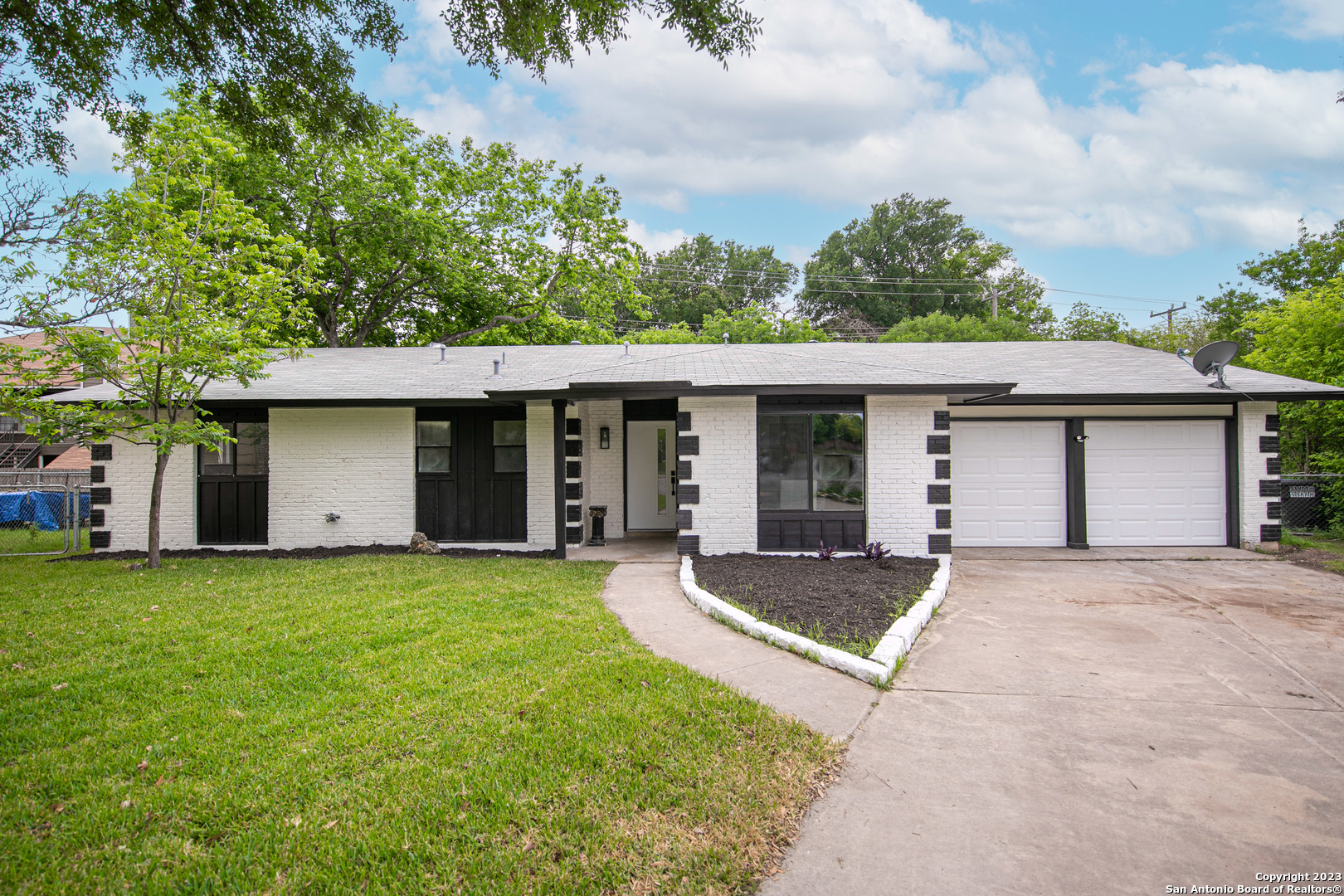 4102 Desert View Drive San Antonio TX 78217
