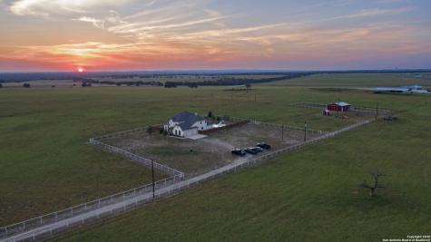 1398 County Road 317 La Vernia TX 78121