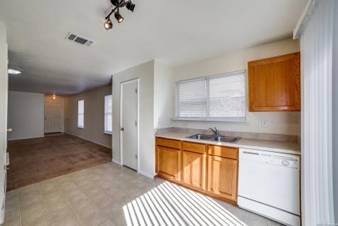 9734 Crescent Moon San Antonio TX 78245