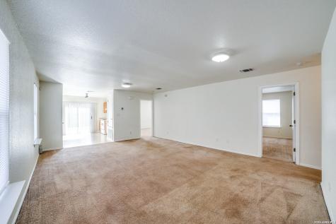 9734 Crescent Moon San Antonio TX 78245
