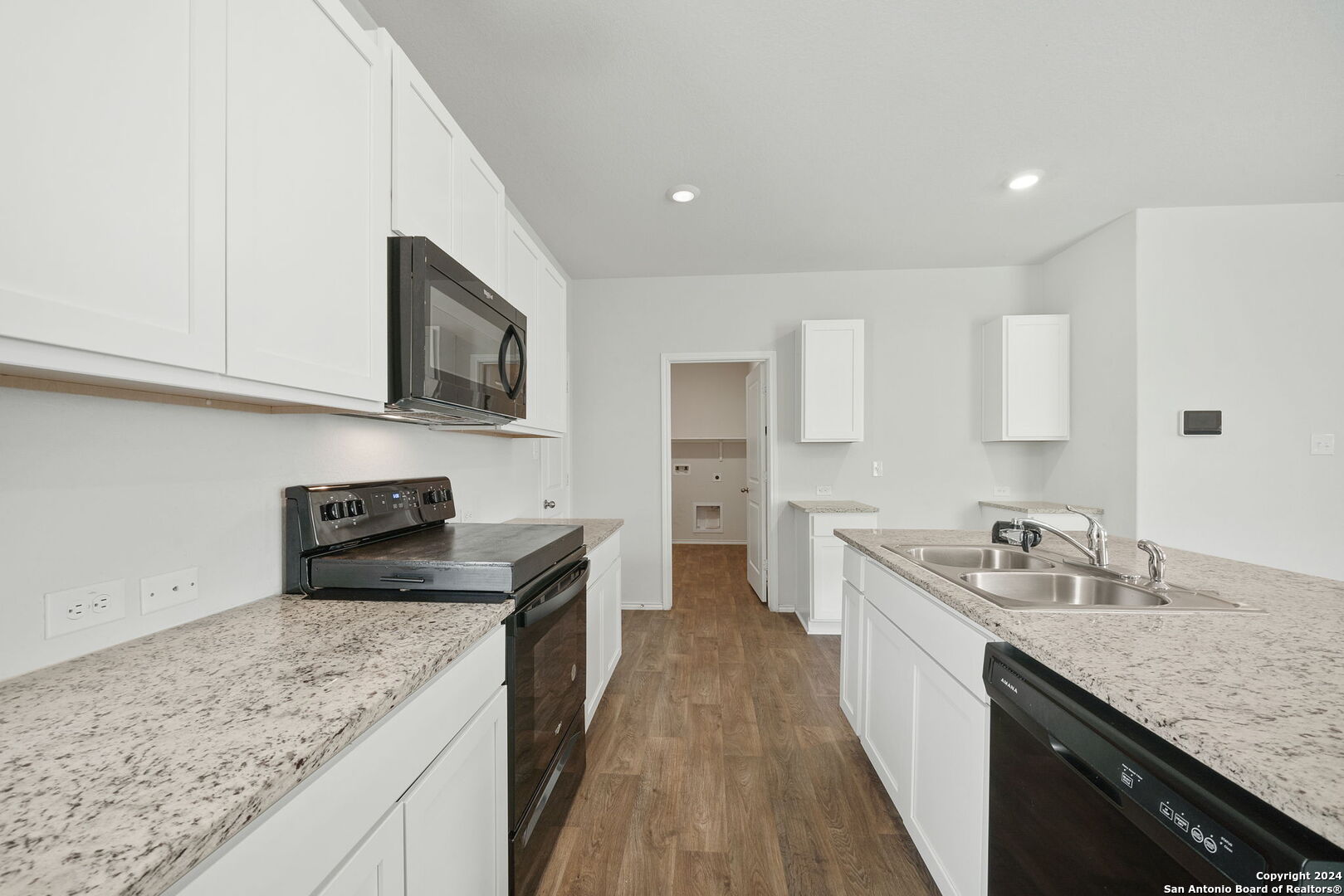3727 Prairie Pond San Antonio TX 78264