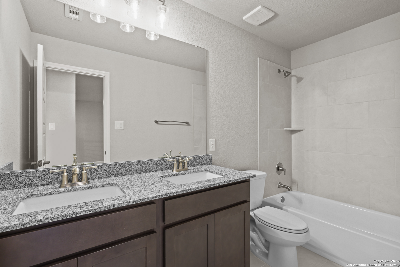 283 Jereth Crossing Castroville TX 78009