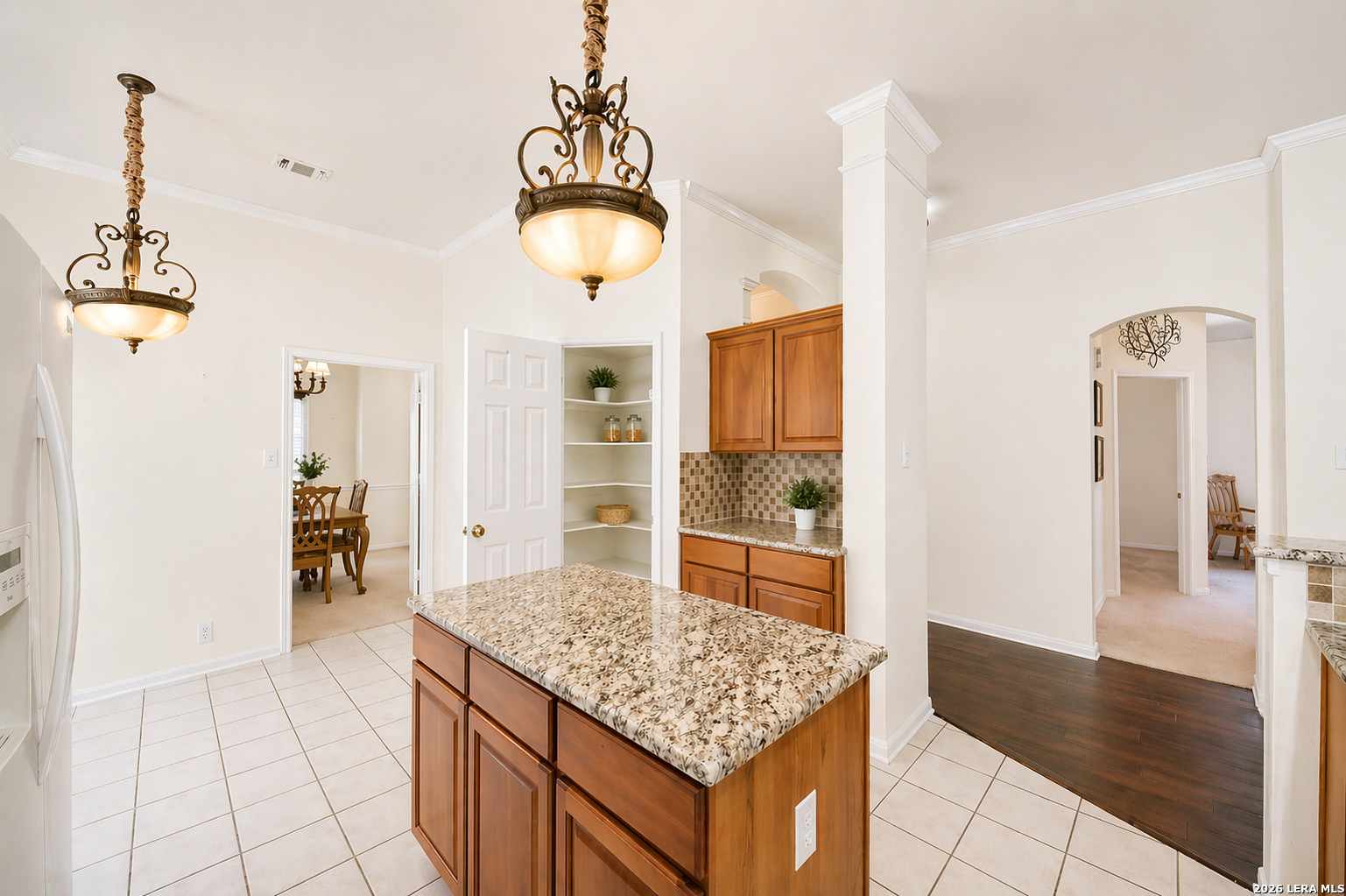 2527 Somerall San Antonio TX 78248