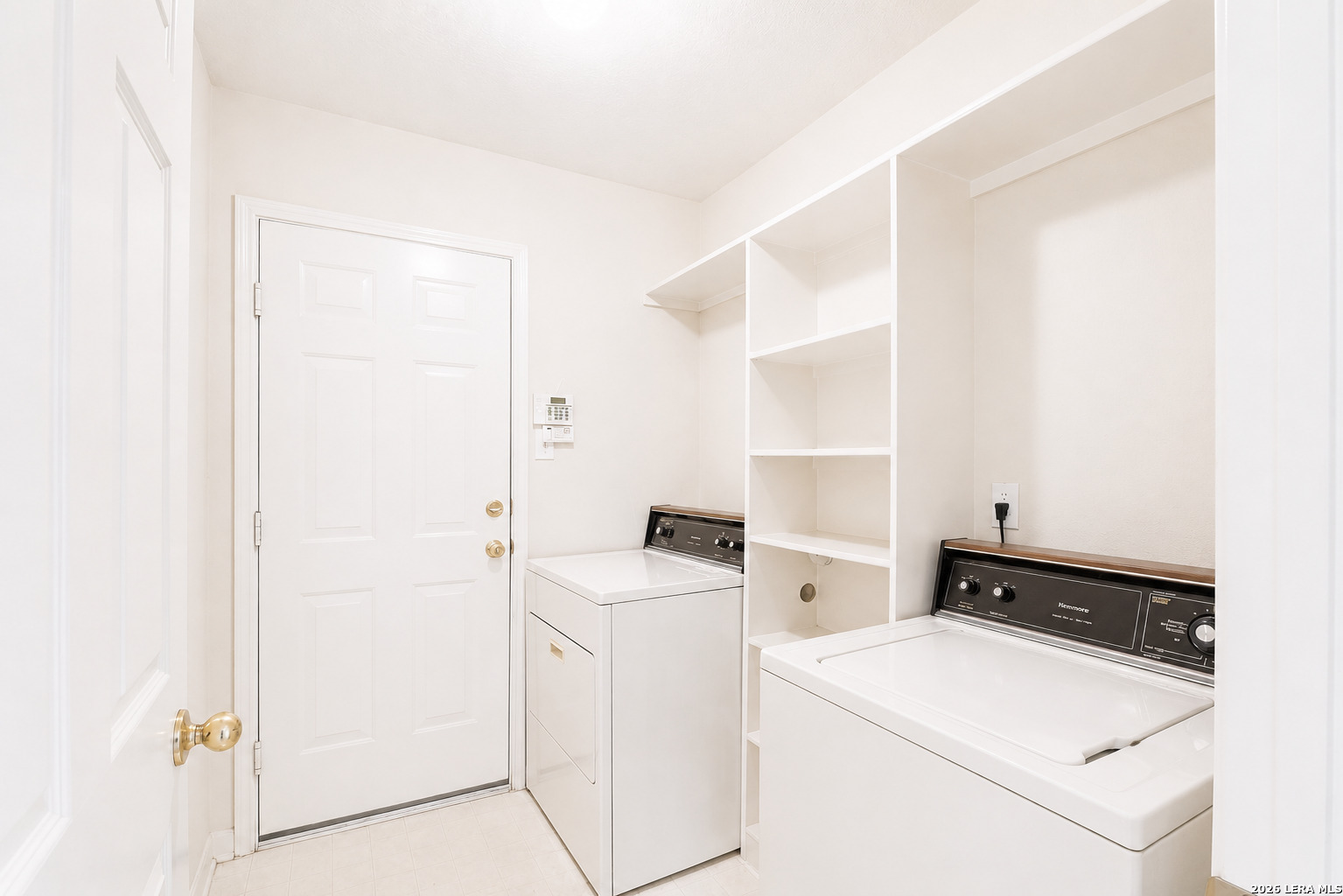 2527 Somerall San Antonio TX 78248