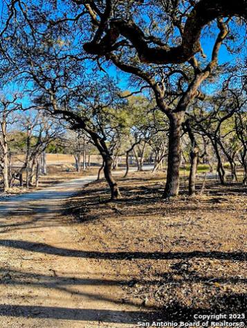 1841 Oak Meadows Canyon Lake TX 78133