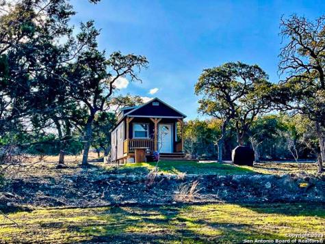 1841 Oak Meadows Canyon Lake TX 78133