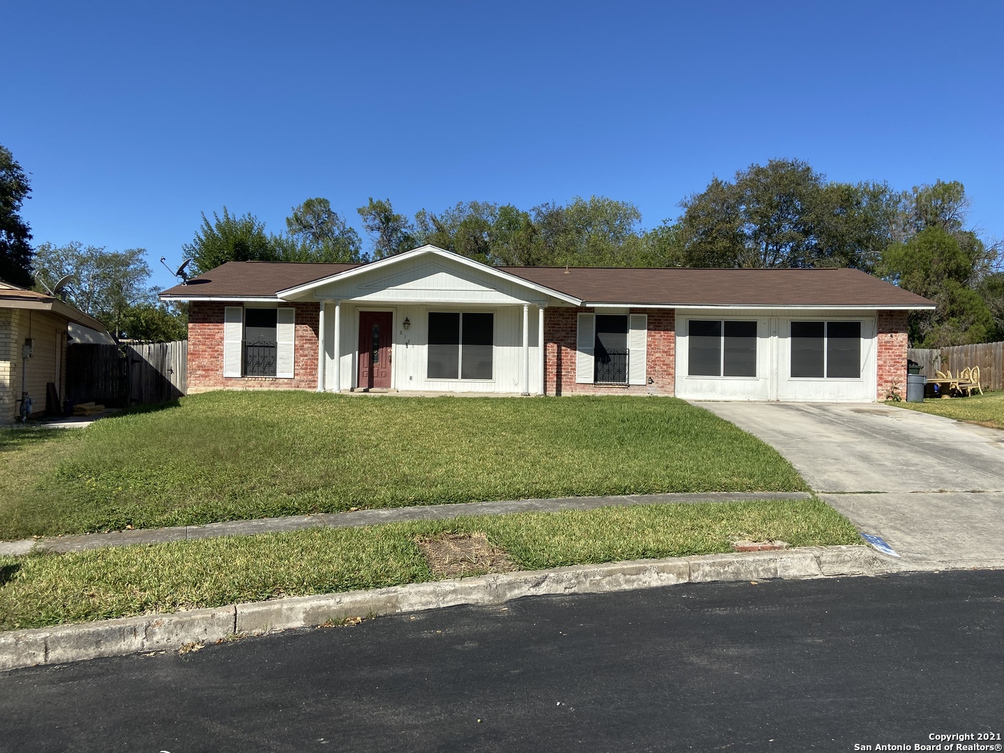 8123 Golden Forest San Antonio TX 78239