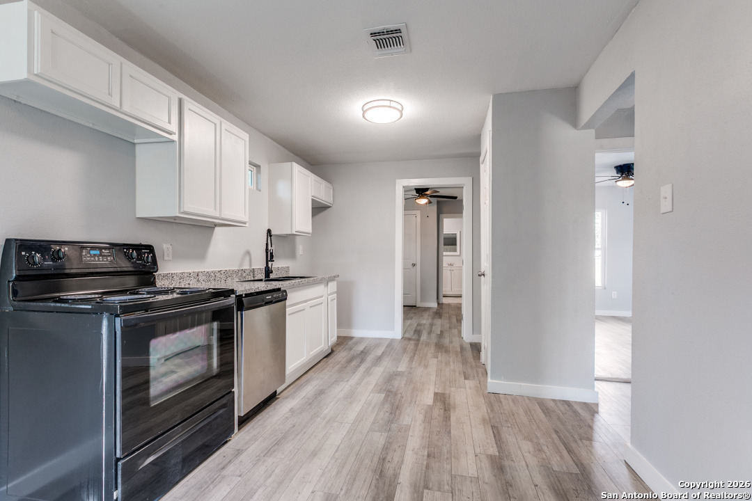 2017 Lyons Street San Antonio TX 78207