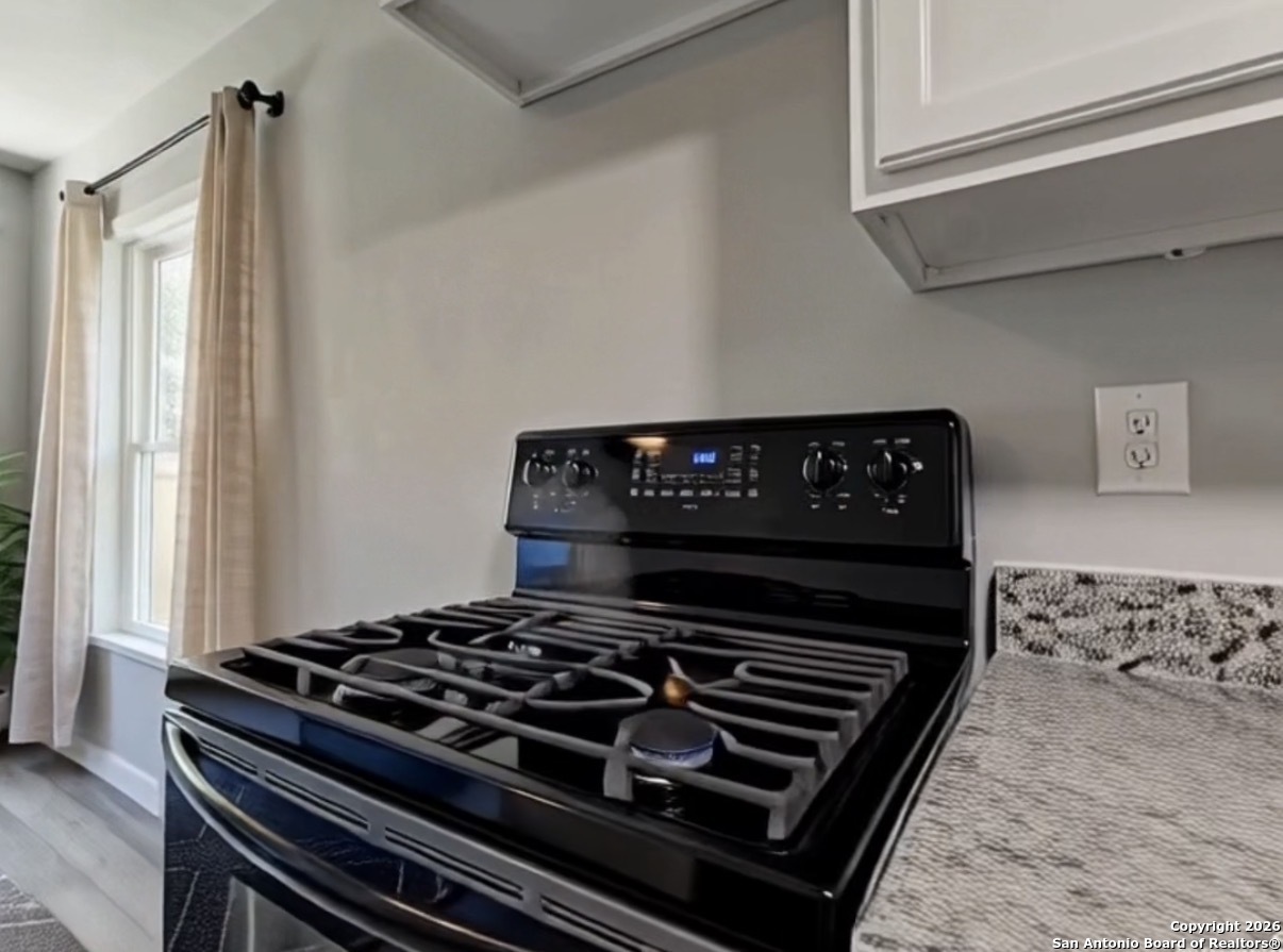2017 Lyons Street San Antonio TX 78207