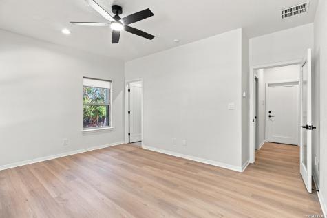 1014 Flagstone Drive San Antonio TX 78260