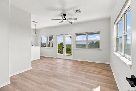 1014 Flagstone Drive San Antonio TX 78260