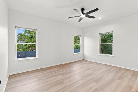 1014 Flagstone Drive San Antonio TX 78260