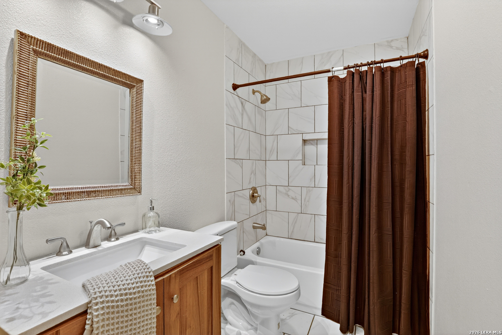 1112 Maia Street Pleasanton TX 78064