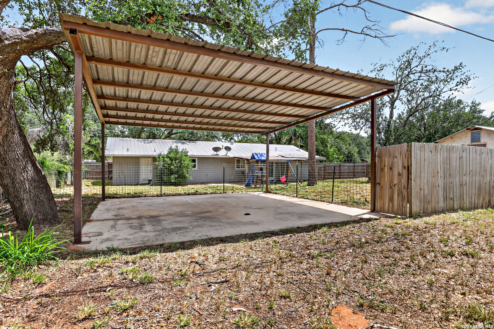 1112 Maia Street Pleasanton TX 78064