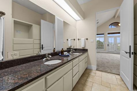 15529 Escarpment Oak Helotes TX 78023