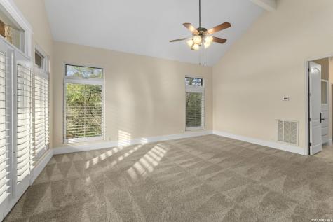 15529 Escarpment Oak Helotes TX 78023