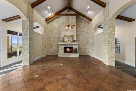15529 Escarpment Oak Helotes TX 78023