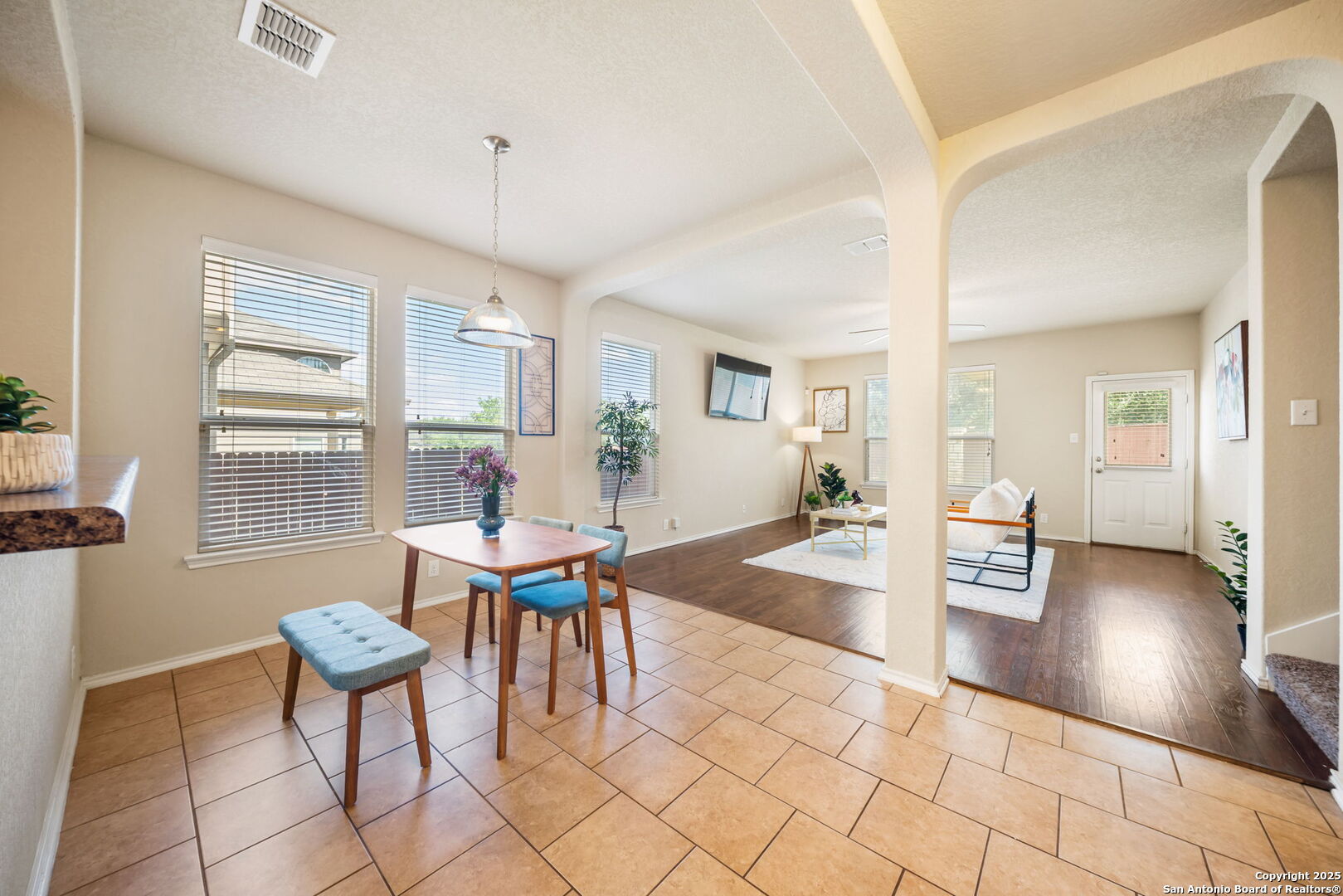 133 Finch Knoll San Antonio TX 78253
