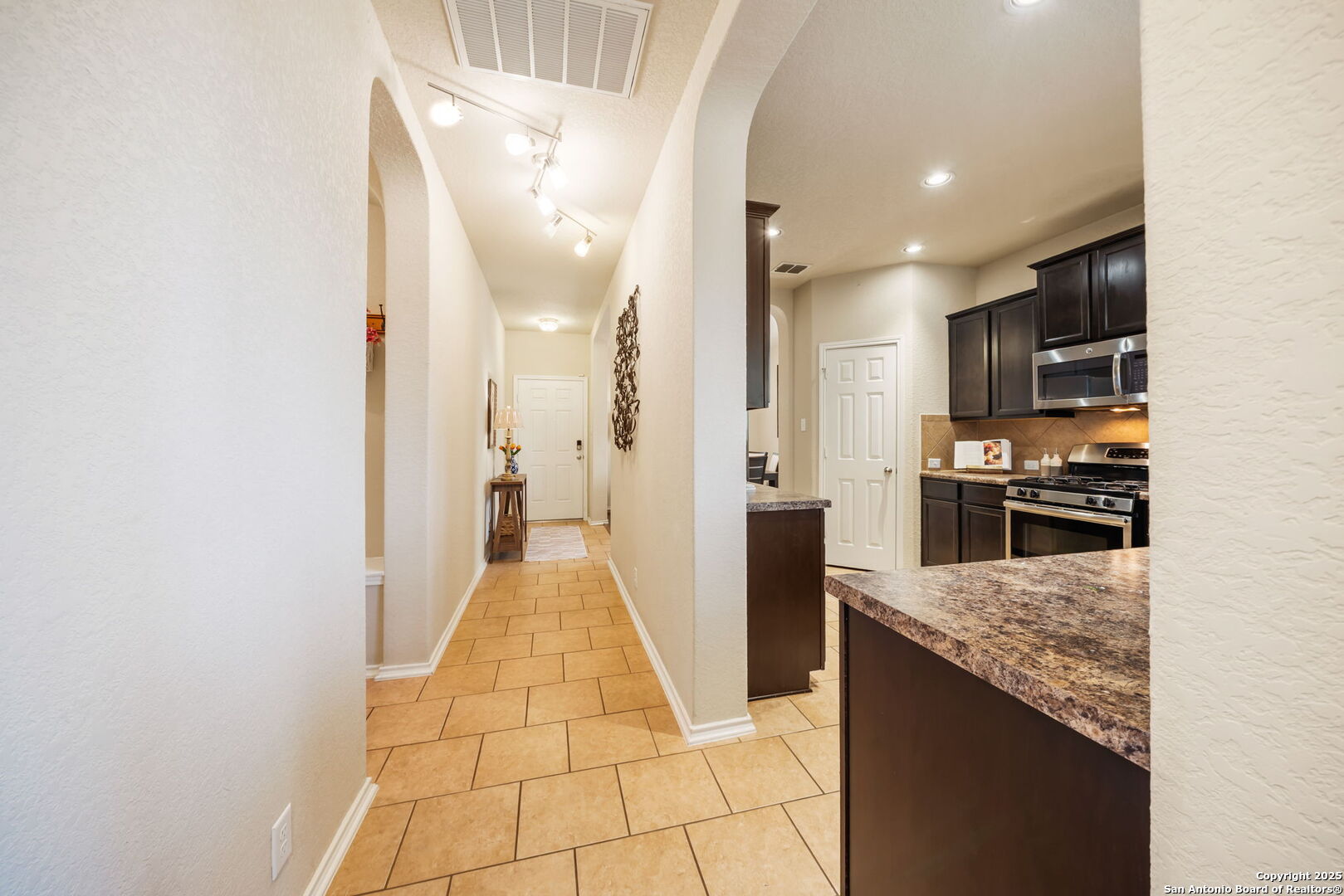 133 Finch Knoll San Antonio TX 78253
