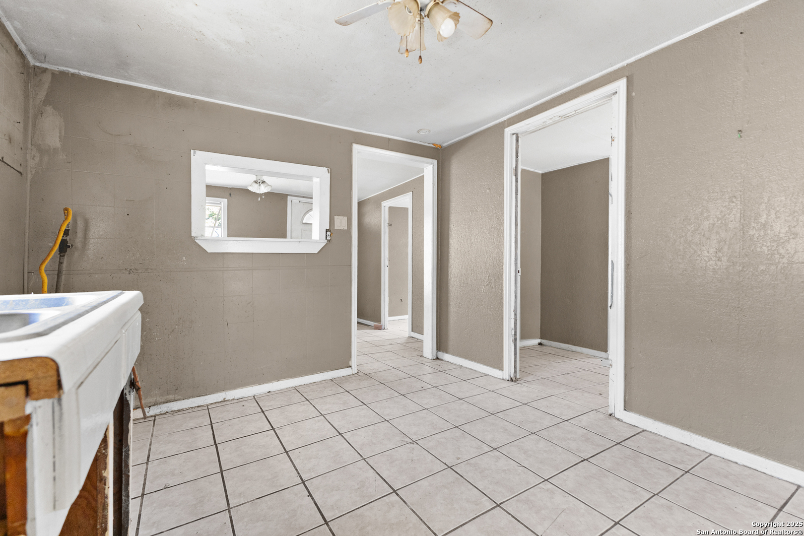 508 E Edmonds Avenue San Antonio TX 78214