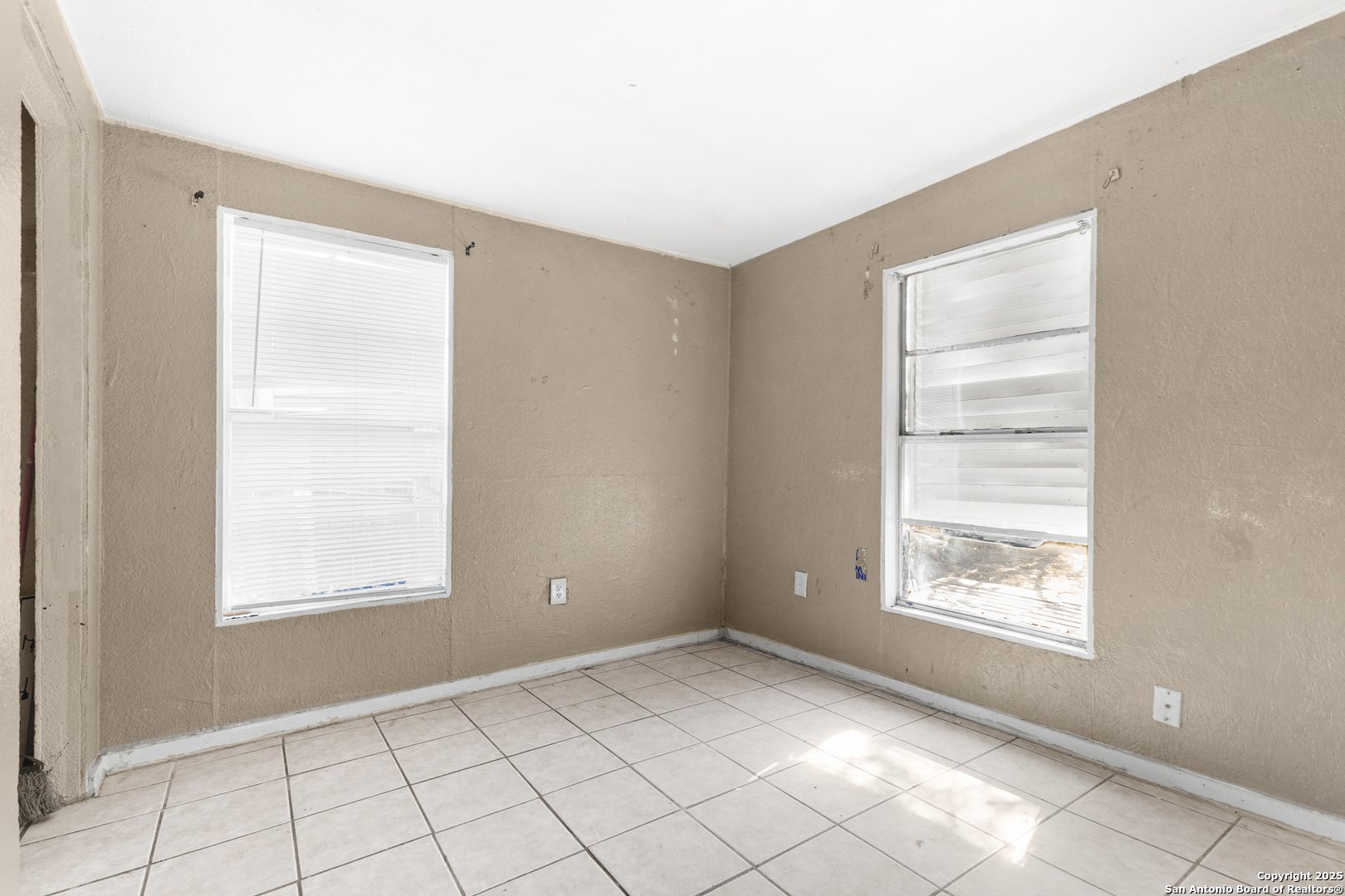 508 E Edmonds Avenue San Antonio TX 78214