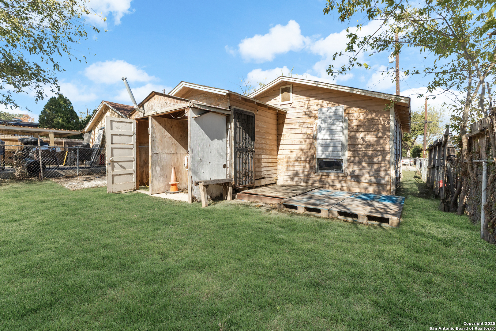 508 E Edmonds Avenue San Antonio TX 78214