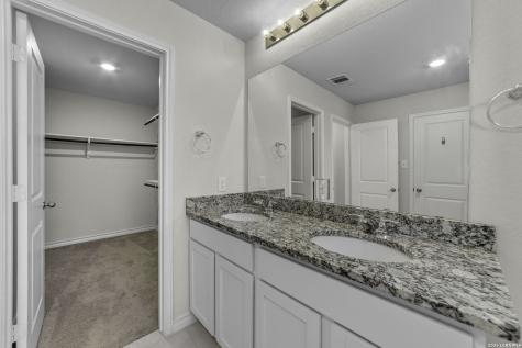 258 Empress Brilliant San Antonio TX 78253