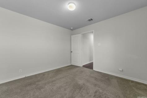258 Empress Brilliant San Antonio TX 78253